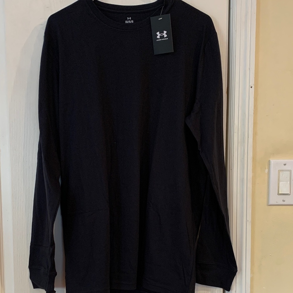 Under Armour Men's Dark Long Sleeve Tee